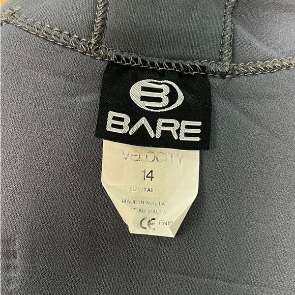 Bare Women’s Zip Front 7mil Shortie Wetsuit with Hood - Picture 4 of 5